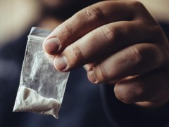 Хар тамхины хэргээр хилийн чанадад 50 иргэн шийтгэл хүлээжээ