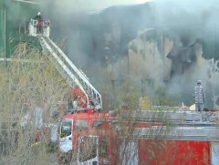 Гал түймрийг унтраахаар ажиллаж байна