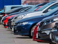 Зөвшөөрөлгүй байгуулсан тээврийн хэрэгслийн зогсоолын үйл ажиллагааг зогсоожээ