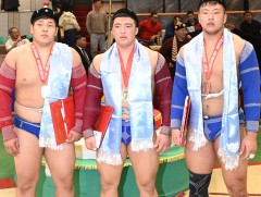 Үндэсний бөхийн өсвөр үе, залуучуудын улсын аваргууд тодорлоо