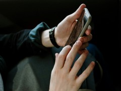 Эмнести Интернэшнл: Пакистаны тагнуулын алба дөрвөн сая иргэний гар утсыг чагнадаг 