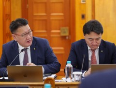 ЗГ: Нүүрс худалдах, худалдан авах 581 гэрээг ил болгож, компанийн сайтад байршуулж байна