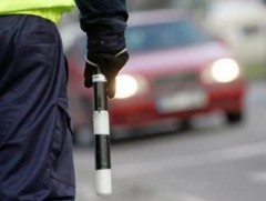 СЭРЭМЖЛҮҮЛЭГ: Гарцтай хэсгээр зам хөндлөн гарч байсан явган зорчигчийг мөргөж гэмтээжээ