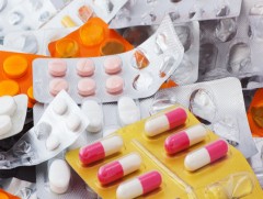 Эрүүл мэндийн салбарын нийт хог хаягдлын 10 гаруй хувь нь эм байна