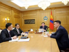 Ажлаа тасалж, Дубайн аялалд явсан дарга нарыг ажлаас нь чөлөөлөхийг ТЕГ-т үүрэг болголоо 