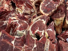 Үхрийн мах 24-26 мянган төгрөгөөр худалдаалж байна 