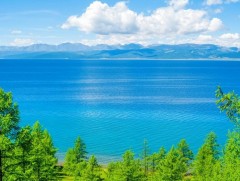 Хөвсгөл нууранд 65 гол, горхи цутгаж, Эгийн гол эх аван урсдаг