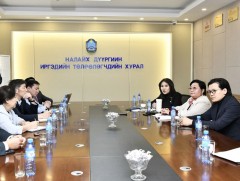 Ажлын хэсгийн гишүүд Хог хаягдлын тухай хуулийн хэрэгжилт, дахин боловсруулах үйлдвэрийн үйл ажилл..