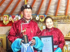 Дундговь аймгийн Хулд сумын малчин Б.Балдандоржийн гэр бүл 