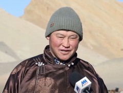 Малчин Д.Чулуунбаатар 20 гаруй жил мал маллаж байна