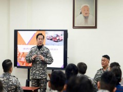 НИТХ-ын дарга А.Баяр Нийслэлийн Онцгой байдлын алба хаагчидтай уулзаж, ярилцлаа