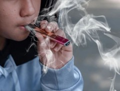 13-17 насны дөрвөн хүүхэд тутмын нэг нь электрон тамхи татдаг