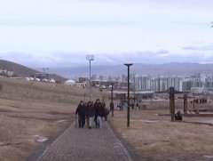 Амралтын өдрүүдэд байгальтай ойр байж, цагийг өнгөрүүлэх хүсэлтэй иргэдийн хөдөлгөөн эрс нэмэгддэг