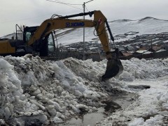 Үерийн далан дээр газар олгосноос болж эрсдэл үүсэж байна