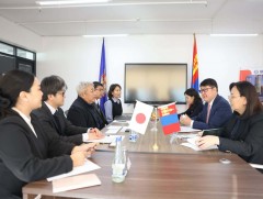 Мияконожо хотын Мал аж ахуйн албаны дарга Нишихата Юүичитай уулзлаа