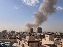 Иранд өрнөж буй цэргийн болон геополитикийн хурцадмал байдал нь эдийн засагт эрсдэл бий болгож байна