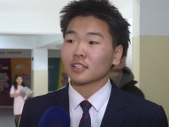 Сурагчид: Зарим хэсэг ойлгомжгүй,  гэр бүлээс гадуурх харилцааг илэрхийлсэн байна 