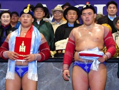 Буянт сумын 100 жилийн ойн барилдаанд А.А М.Баяржавхлан түрүүллээ