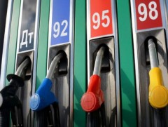 Нийслэлд АИ-95 автобензин 200 төгрөгөөр, дизель түлш 500 төгрөгөөр нэмэгджээ