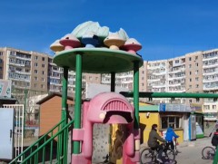 Нийслэлийн есөн дүүргийн тоглоомын талбайн 78 хувь нь стандартын шаардлага хангахгүй байна