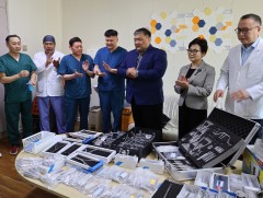  Дархан-Уул аймгийн нэгдсэн эмнэлэг томпсоны шарх тэлэгч багажтай боллоо