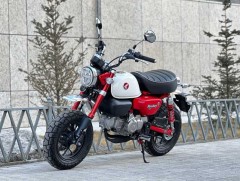 Мотоциклыг 18 насанд хүрсэн 