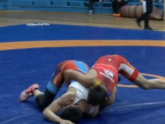 Оюуны спортын наадмын чөлөөт бөхийн тэмцээн өндөрлөлөө