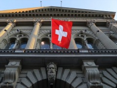 Швейцарь улс АНУ руу зэвсэг нийлүүлэх шинэ зөвшөөрөл олгохоо түр зогсоов