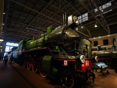 “Олон улсын тээвэр, логистикийн форум”-д оролцогчид Санкт-Петербург хотын төмөр замын музейтэй тан..