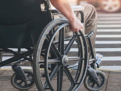 Хөгжлийн бэрхшээлтэй иргэдийн 0.9 хувь нь орон сууцанд амьдарч байна