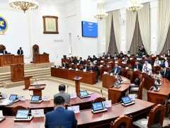 Ерөнхийлөгчийн тухай хуулийн холбогдох заалт нь Үндсэн хуультай зөрчилдөж байна