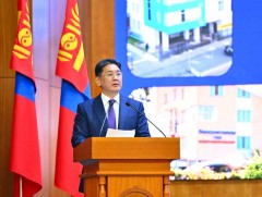Ерөнхийлөгч У.Хүрэлсүх эрүүл мэндийн салбарын эмч, ажиллагсадтай уулзлаа