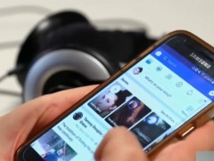Канад Улс 16 хүртэлх насныханд олон нийтийн сүлжээ ашиглахыг хориглох хууль батлуулна
