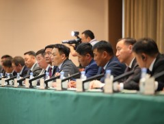Шадар сайд Н.Номтойбаяр Шинжаан Уйгарын Өөртөө Засах Орны Ардын засгийн удирдлагуудтай албан ёсны ..