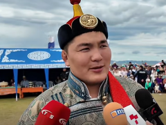 Э.Батмагнай: Наймын давааны барилдаан дээр харамгүй сайхан барилдлаа