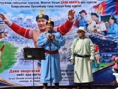 Цагааннуур сумын иргэд Даян аварга Б.Орхонбаярт хүндэтгэл үзүүлэв 