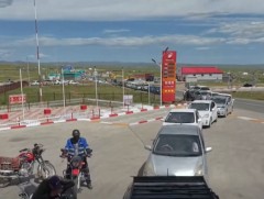 АҮЭБЯ: Орон нутгийн шатахуун түгээх 82 станцад 900 тонн бензин хүргээд байна