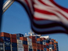 АНУ-ын 25 муж улс Трампын худалдааны 60 түншдээ ногдуулсан тарифыг цуцлах асуудлаар шүүхэд хандлаа 