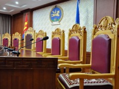Үндсэн хуулийн цэцийн дунд суудлын хуралдаан болно