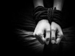 Хүн худалдаалах гэмт хэргийг шүүхээр шийдвэрлүүллээ